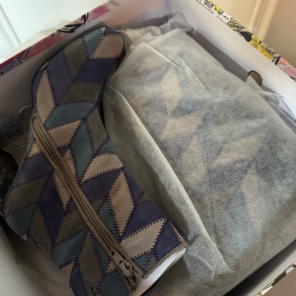 NIB Jeffrey Campbell Versus Boots in Blue Multi - Picture 5 of 13